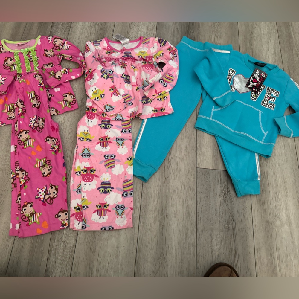 4t bundle sets. 2 still have tags